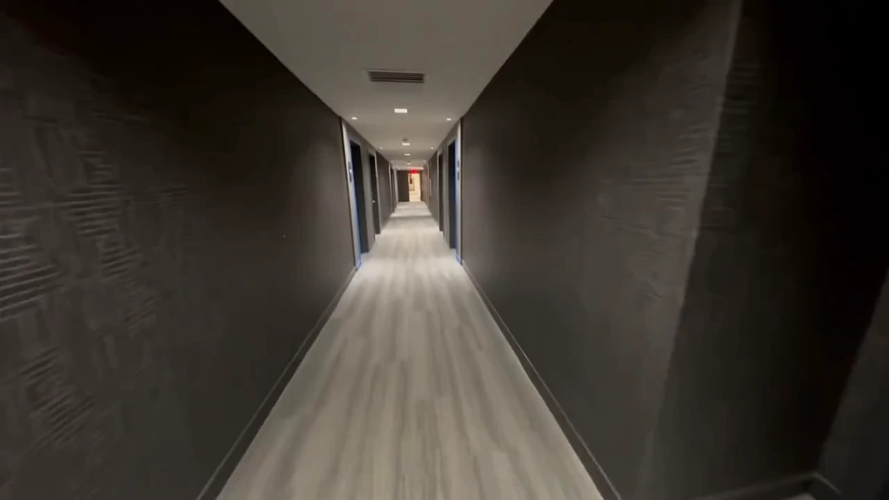 Corridors: preparation and finishes · After